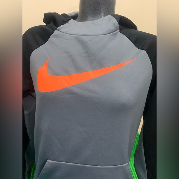 NIKE SWOOSH hoodie - EUC 😃 - Picture 2 of 6